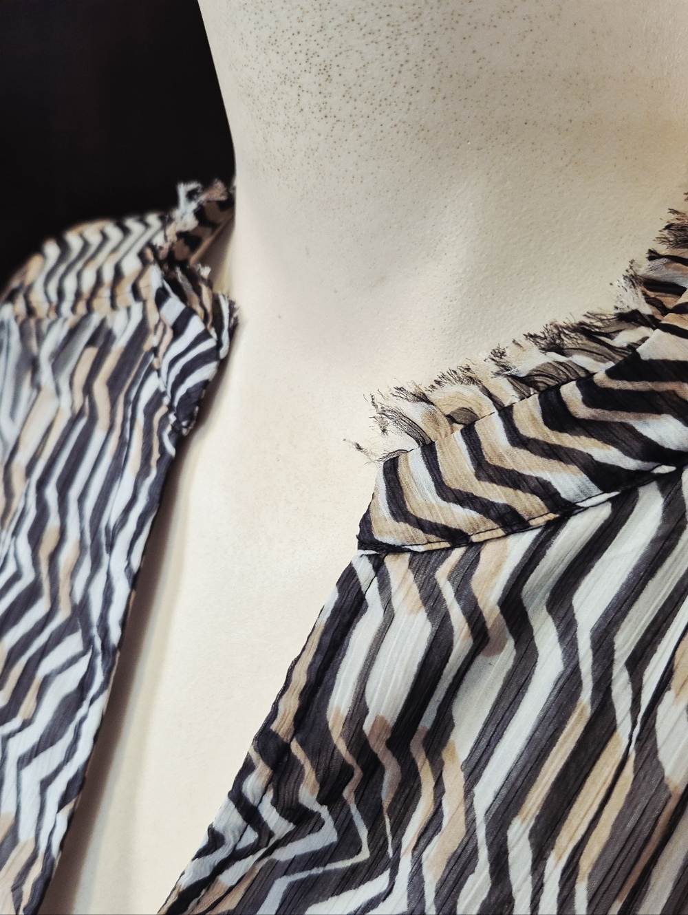 Marxk Laurel Black & White Zigzag V-Neck Long Sleeve Dress Size 36 Euro - Picture 4 of 7